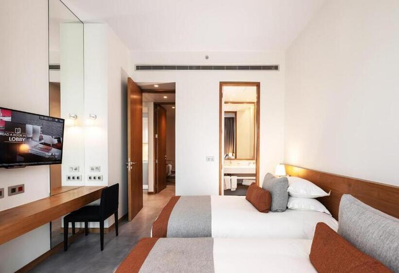 آپارتمان لوکس 2 خوابه, The Key Beirut