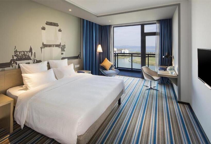 キングサイズベッドのデラックススイート, Novotel Hefei Sunac