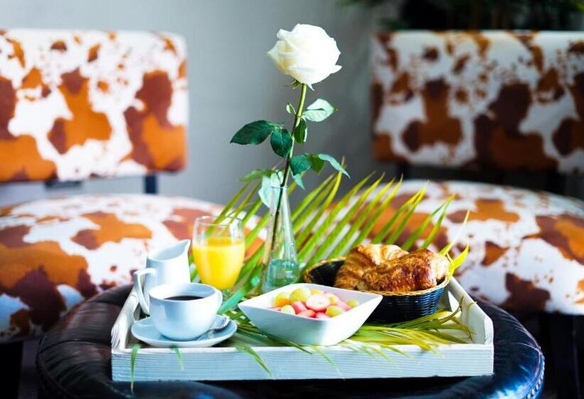 سوئیت پرزیدنت, Savoy Hotel Boutique