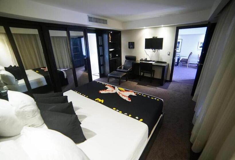 سوئیت پرزیدنت, Savoy Hotel Boutique