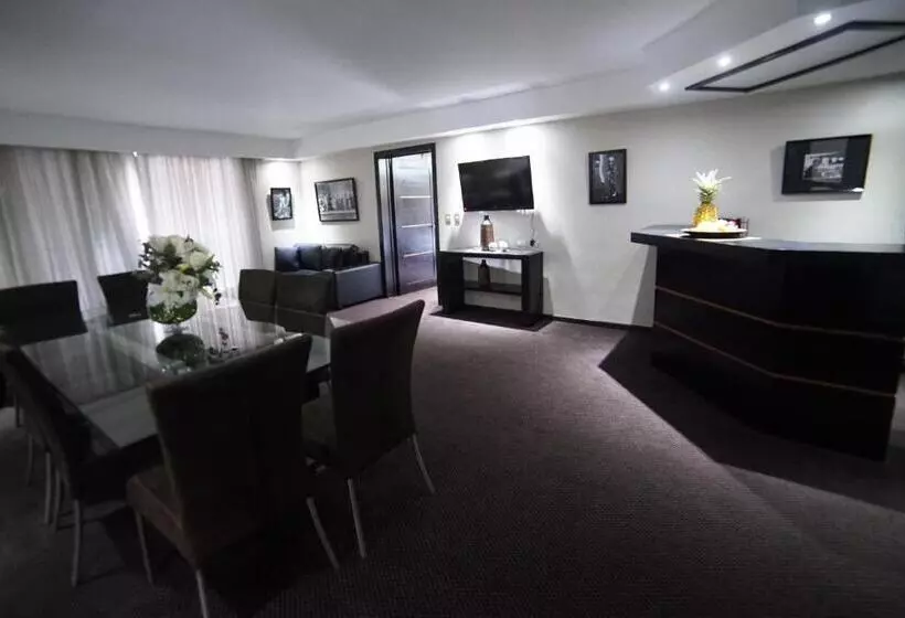 سوئیت پرزیدنت, Savoy Hotel Boutique