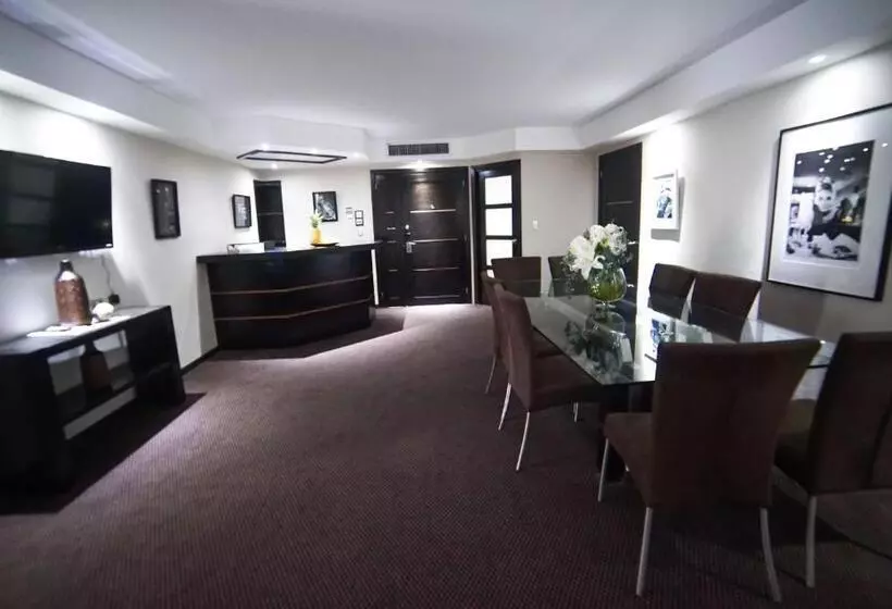 سوئیت پرزیدنت, Savoy Hotel Boutique