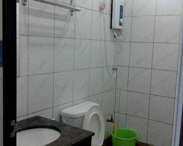 חדר משפחתי, Burmahtel   Hostel