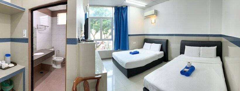 חדר משפחתי, Burmahtel   Hostel