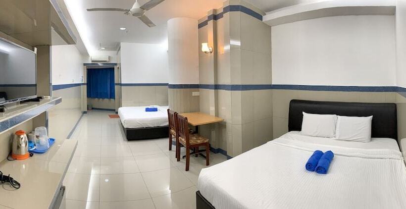 חדר משפחתי, Burmahtel   Hostel