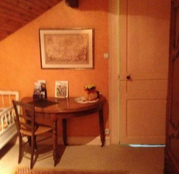 Номер Стандарт, Chambres D'hôtes Des 3 Rois