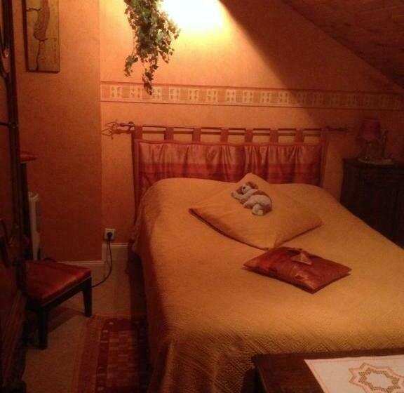 Номер Стандарт, Chambres D'hôtes Des 3 Rois