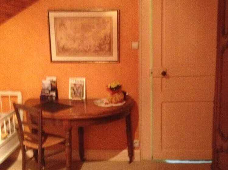 Номер Стандарт, Chambres D'hôtes Des 3 Rois