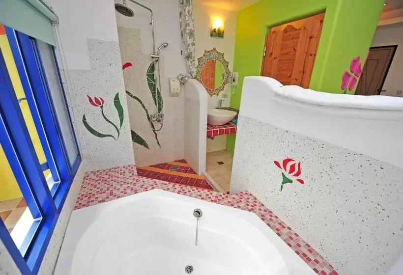 اتاق استاندارد با بالکن و چشم‌انداز دریا, Haisu Homestay
