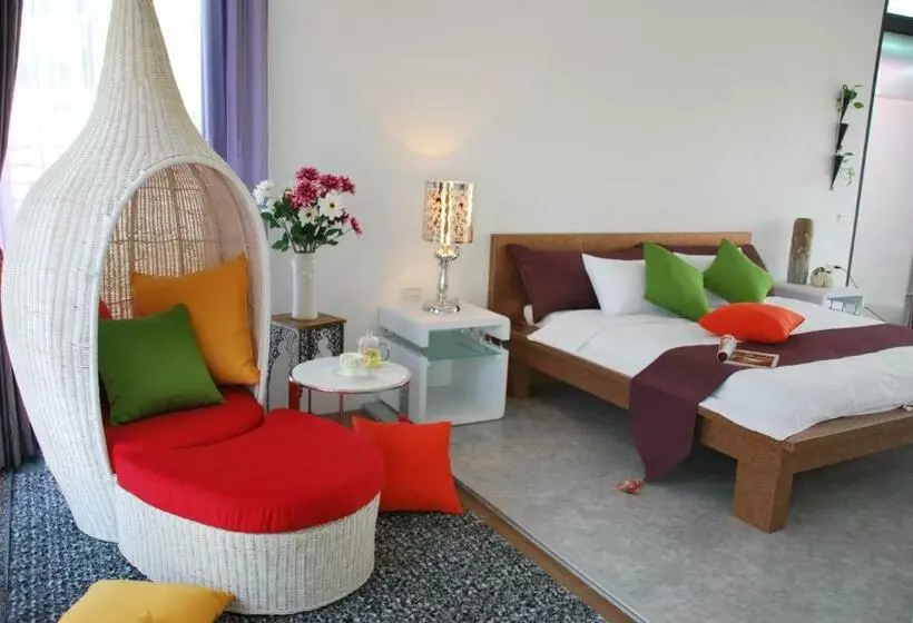 ویلای یک اتاق خوابه با استخر شنا, Lotus Hostel Beicheng Zhuang