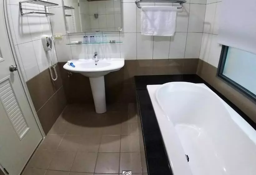 سوییت خانوادگی, Bestime B&b