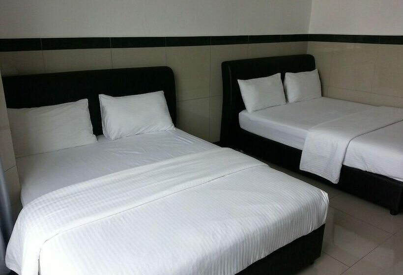 חדר משפחתי, Burmahtel   Hostel