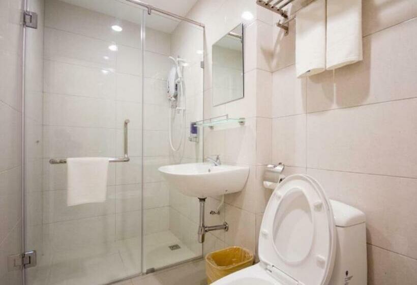 غرفة عائلية, 118 Hotel Macalister