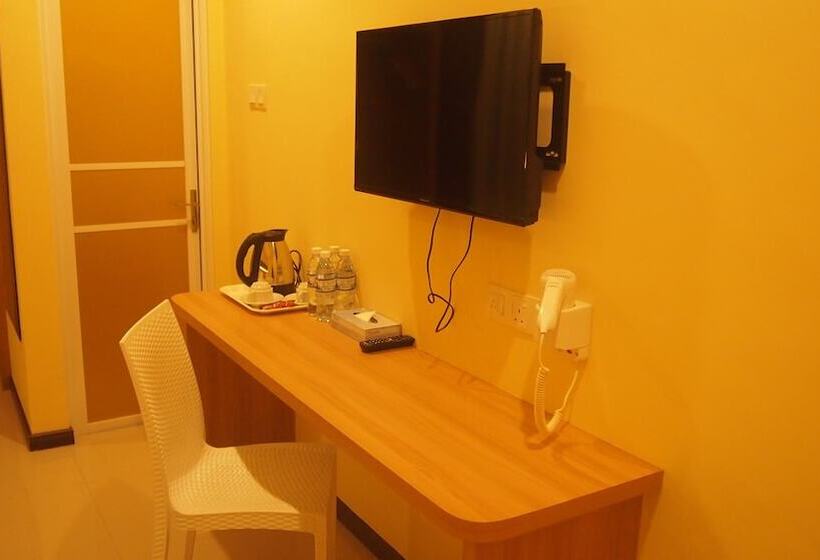 סוויטה, 118 Hotel Macalister