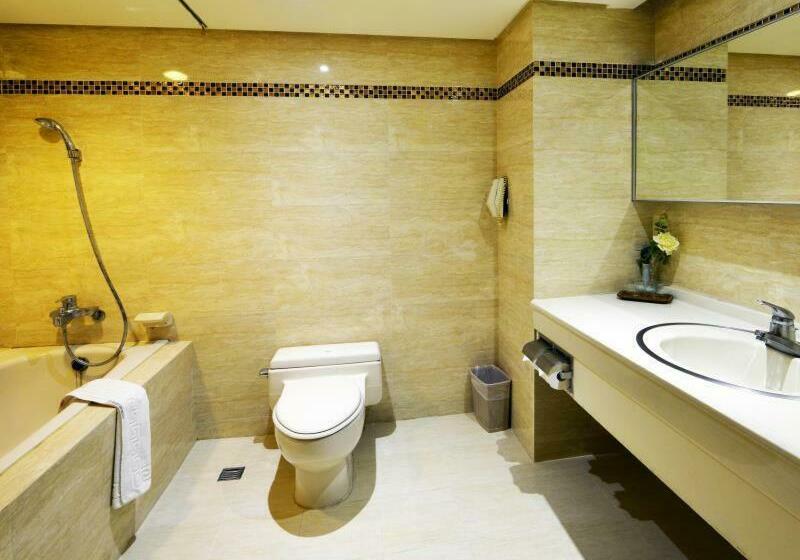 اتاق استاندارد چهار تخته, Apollo