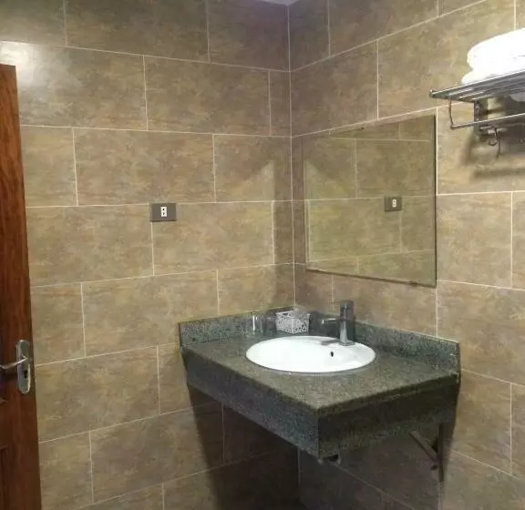 اتاق استاندارد سه نفره, Chio Hotel And Apartment