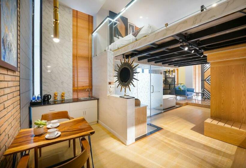 سوییت دوبلکس, Cicilia Hotels & Spa Danang Powered By Aston