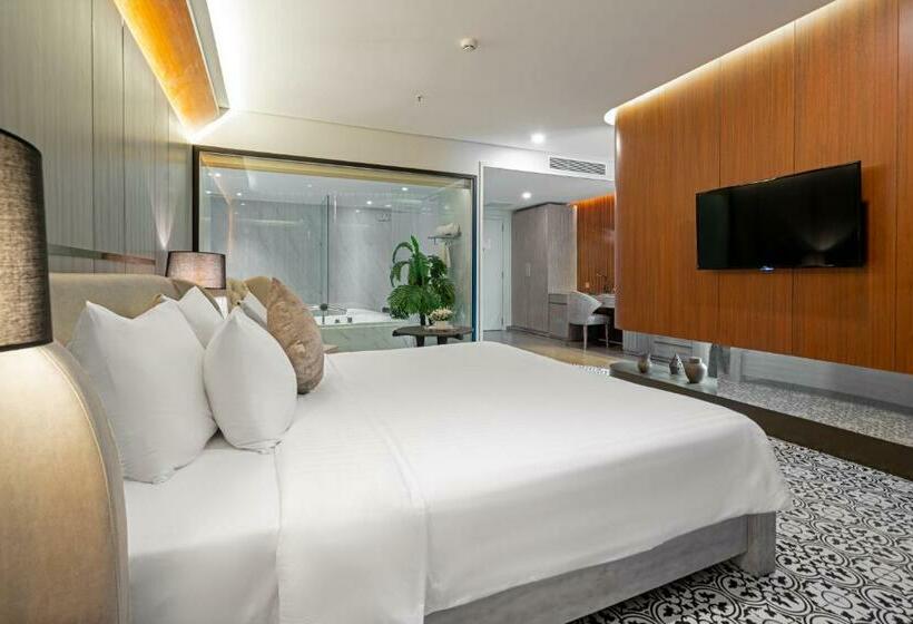 سوییت جونیور با چشمانداز دریا, Cicilia Hotels & Spa Danang Powered By Aston