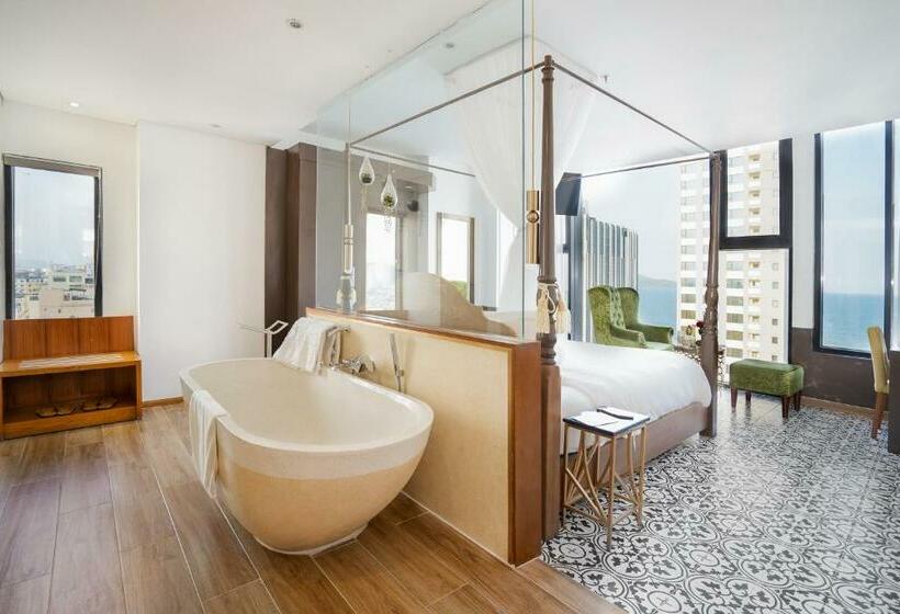 سوییت جونیور با چشمانداز دریا, Cicilia Hotels & Spa Danang Powered By Aston