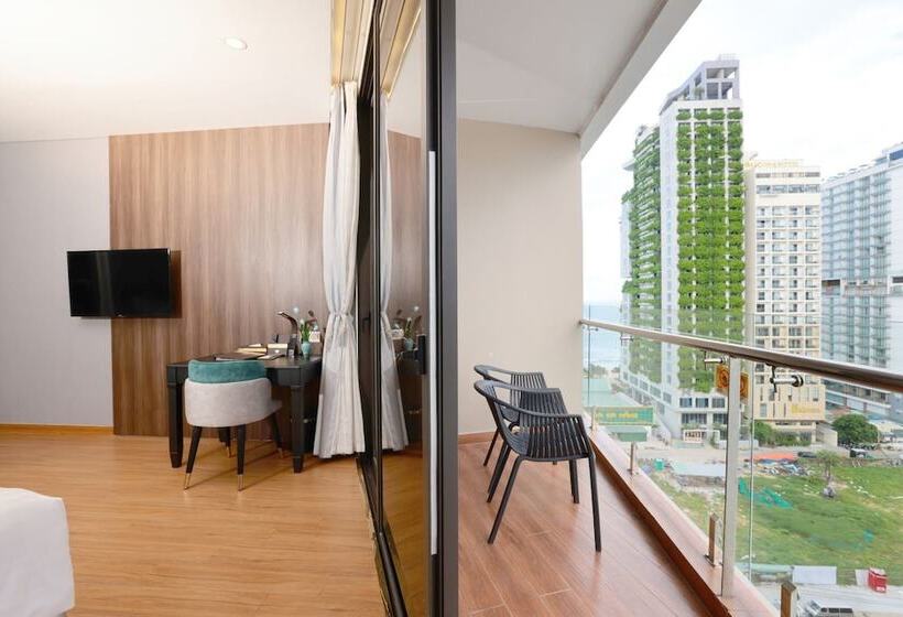 Premium Room Side Sea View, Cicilia Hotels & Spa Danang Powered By Aston