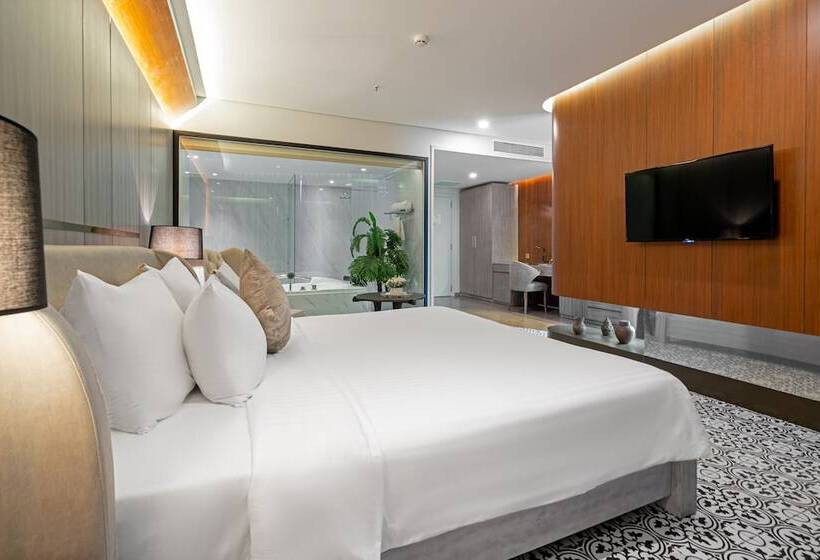 سوییت جونیور با چشمانداز دریا, Cicilia Hotels & Spa Danang Powered By Aston