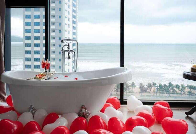 سوییت جونیور با چشمانداز دریا, Cicilia Hotels & Spa Danang Powered By Aston