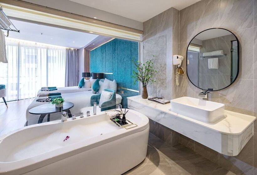 Premium Room Side Sea View, Cicilia Hotels & Spa Danang Powered By Aston