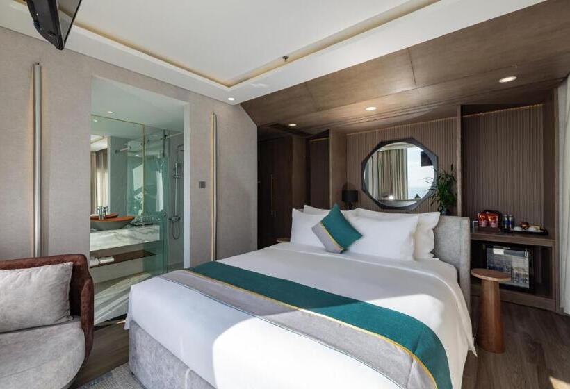 سوئیت خانواده 2 خوابه, Cicilia Hotels & Spa Danang Powered By Aston