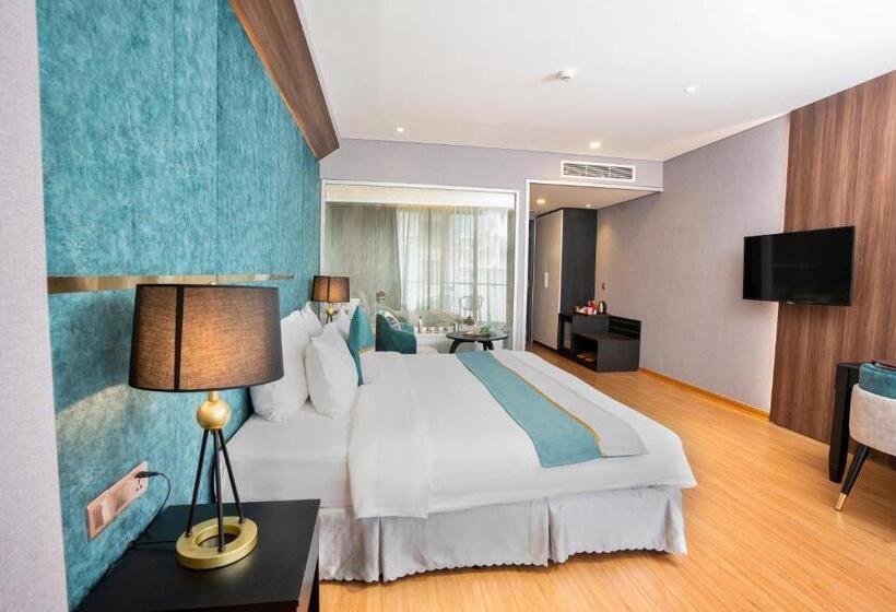 Premium Room Side Sea View, Cicilia Hotels & Spa Danang Powered By Aston