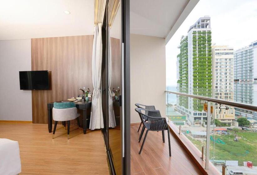 Premium Room Side Sea View, Cicilia Hotels & Spa Danang Powered By Aston