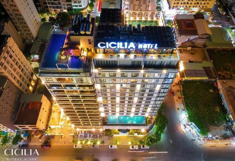 اتاق لوکس سه تخته, Cicilia Hotels & Spa Danang Powered By Aston