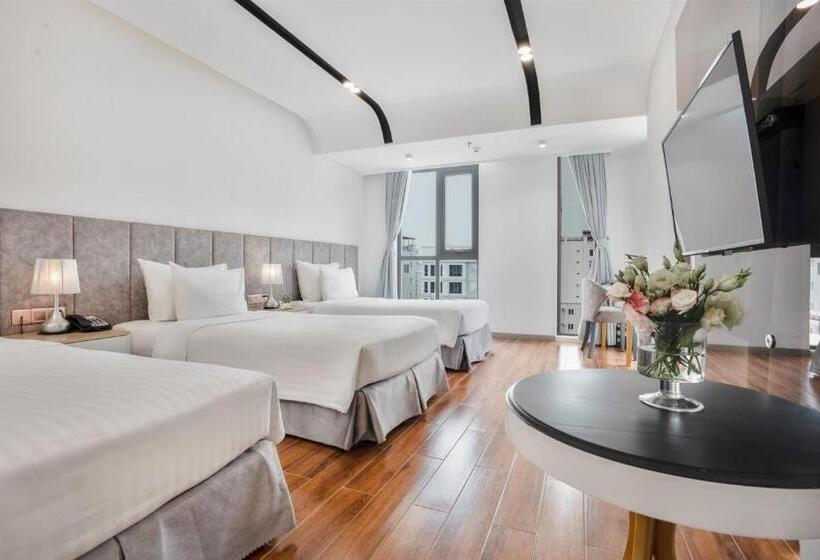 اتاق لوکس سه تخته, Cicilia Hotels & Spa Danang Powered By Aston