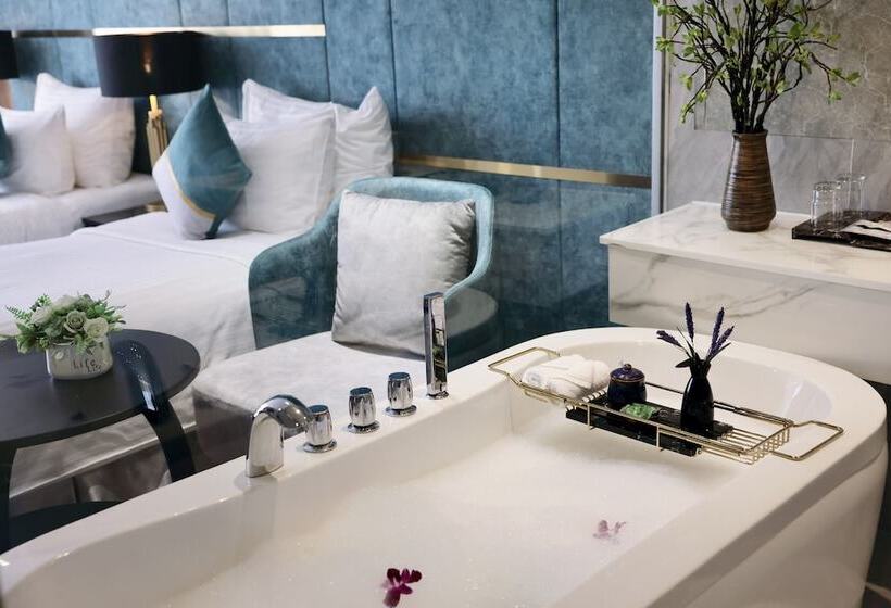 Premium Room Side Sea View, Cicilia Hotels & Spa Danang Powered By Aston