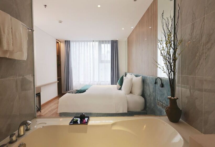 اتاق لوکس با چشمانداز دریا, Cicilia Hotels & Spa Danang Powered By Aston