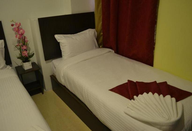 Quarto Triplo Deluxe, Dr