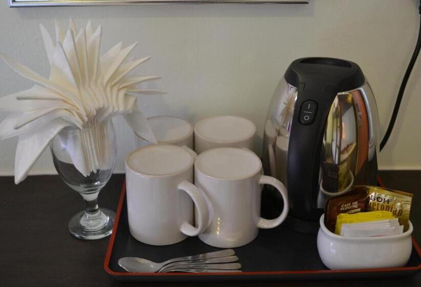 Quarto Quádruplo Deluxe, Dr