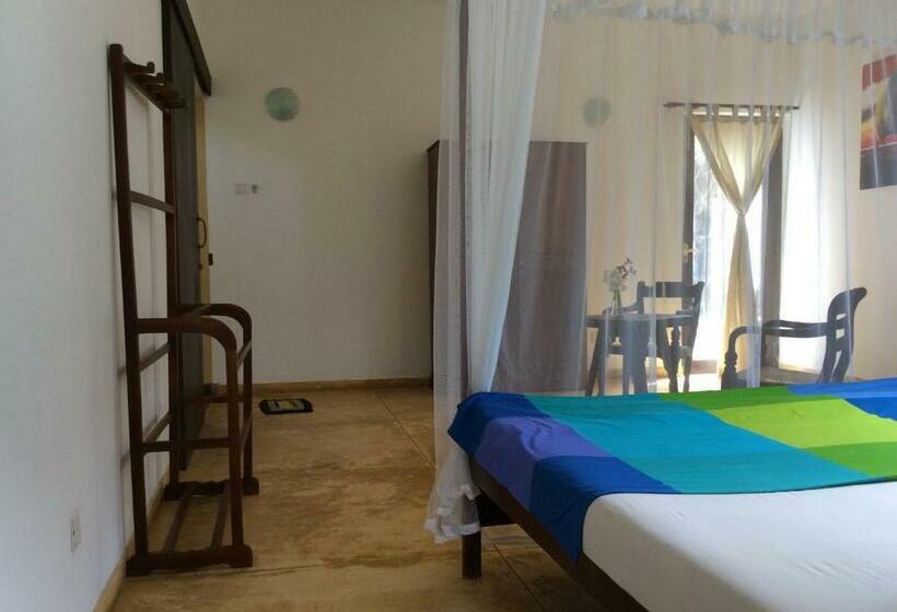 标准间, Land's End Villa