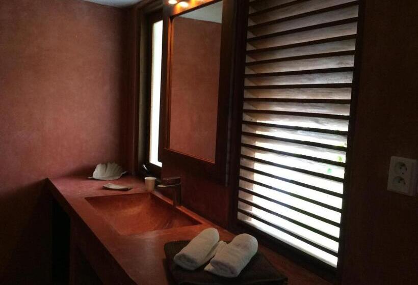 标准房带园景, Land's End Villa