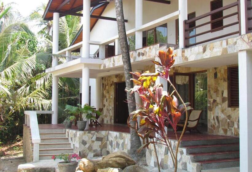 标准房带园景, Land's End Villa