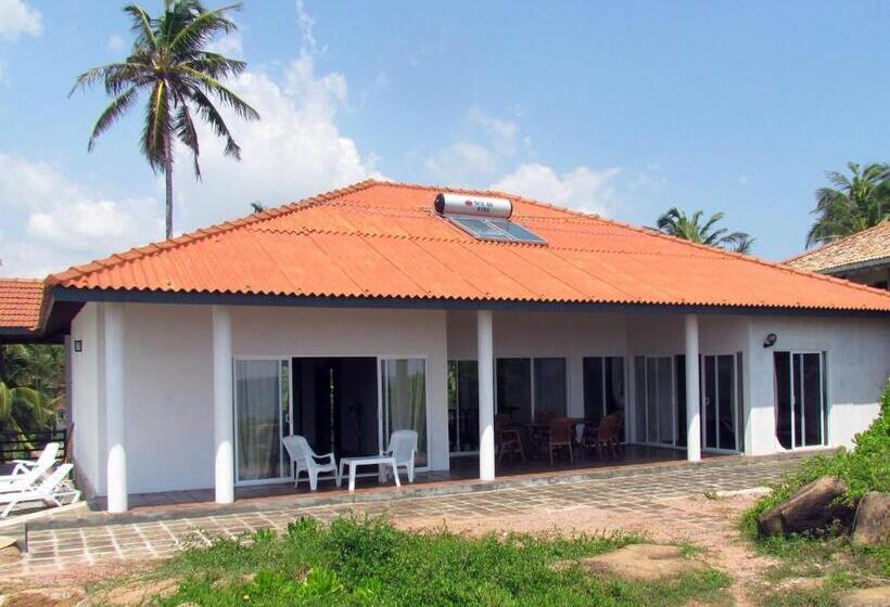 带海景的标准房, Land's End Villa