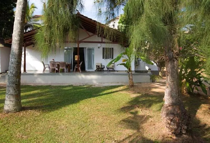 ３ベッドルームハウス, Land's End Villa
