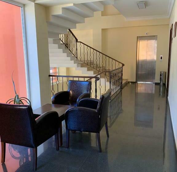 سوئیت با تخت بزرگ, Neptun Kvariati