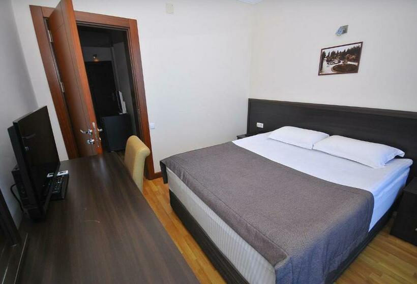 سوییت خانوادگی, Neptun Kvariati