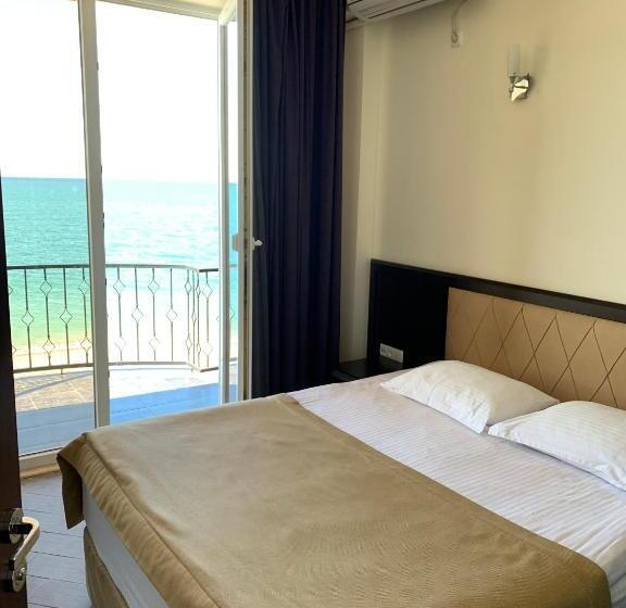 سوئیت با تخت بزرگ, Neptun Kvariati