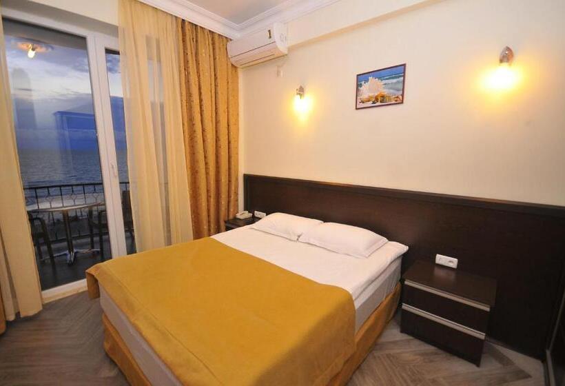 سوئیت با تخت بزرگ, Neptun Kvariati