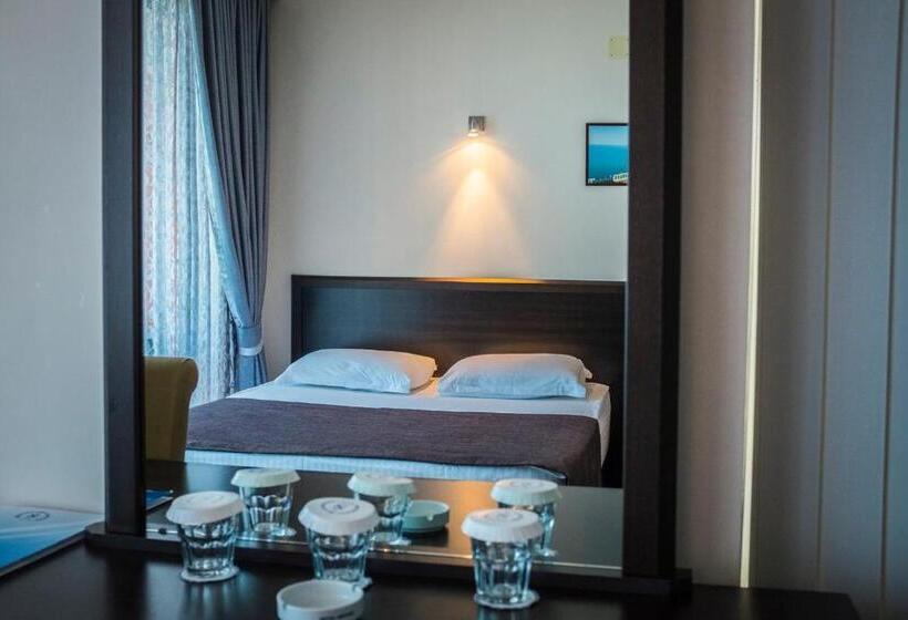 اتاق استاندارد, Neptun Kvariati