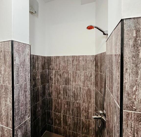 Quarto Quádruplo Standard, Riverside Cabanas