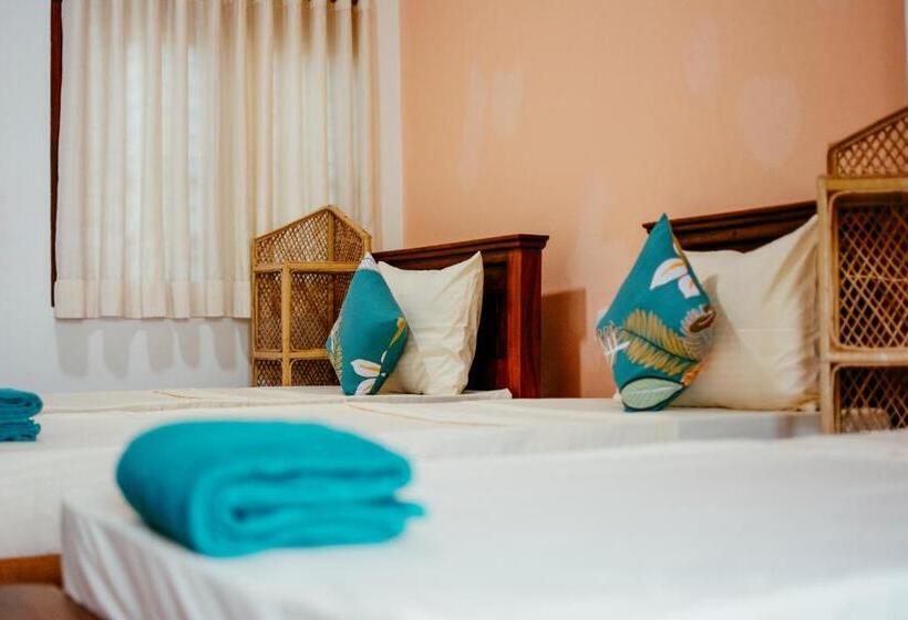 Habitació Quàdruple Estàndard, Riverside Cabanas