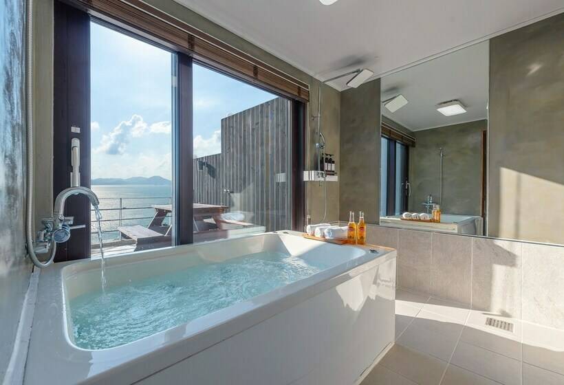 Quarto deluxe vista mar, Whale S Dream