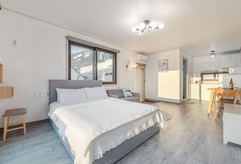 オーシャンビュースーペリアールーム, Whale S Dream